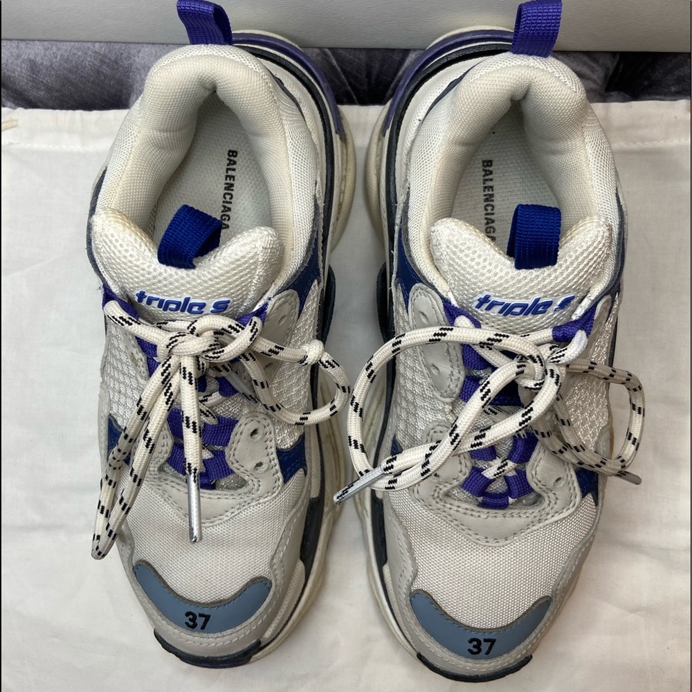 Authentic Balenciaga Triple S Tri color Sneakers - Picture 4 of 8